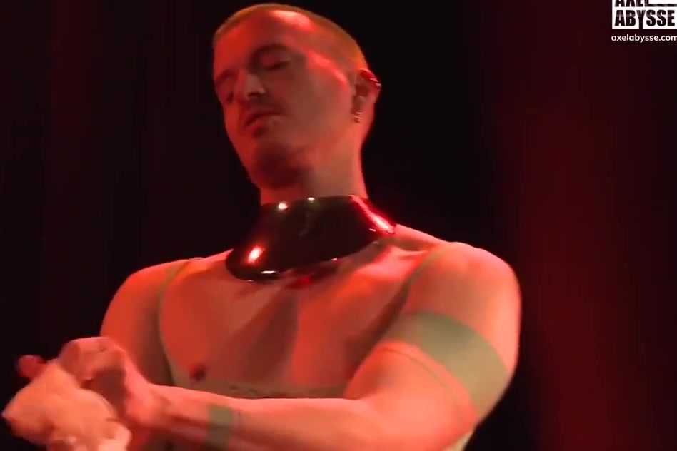 Live Fisting Performance With Anal Warriors - Axel Abysse, Rose Bud And Yoshi Kawasaki
