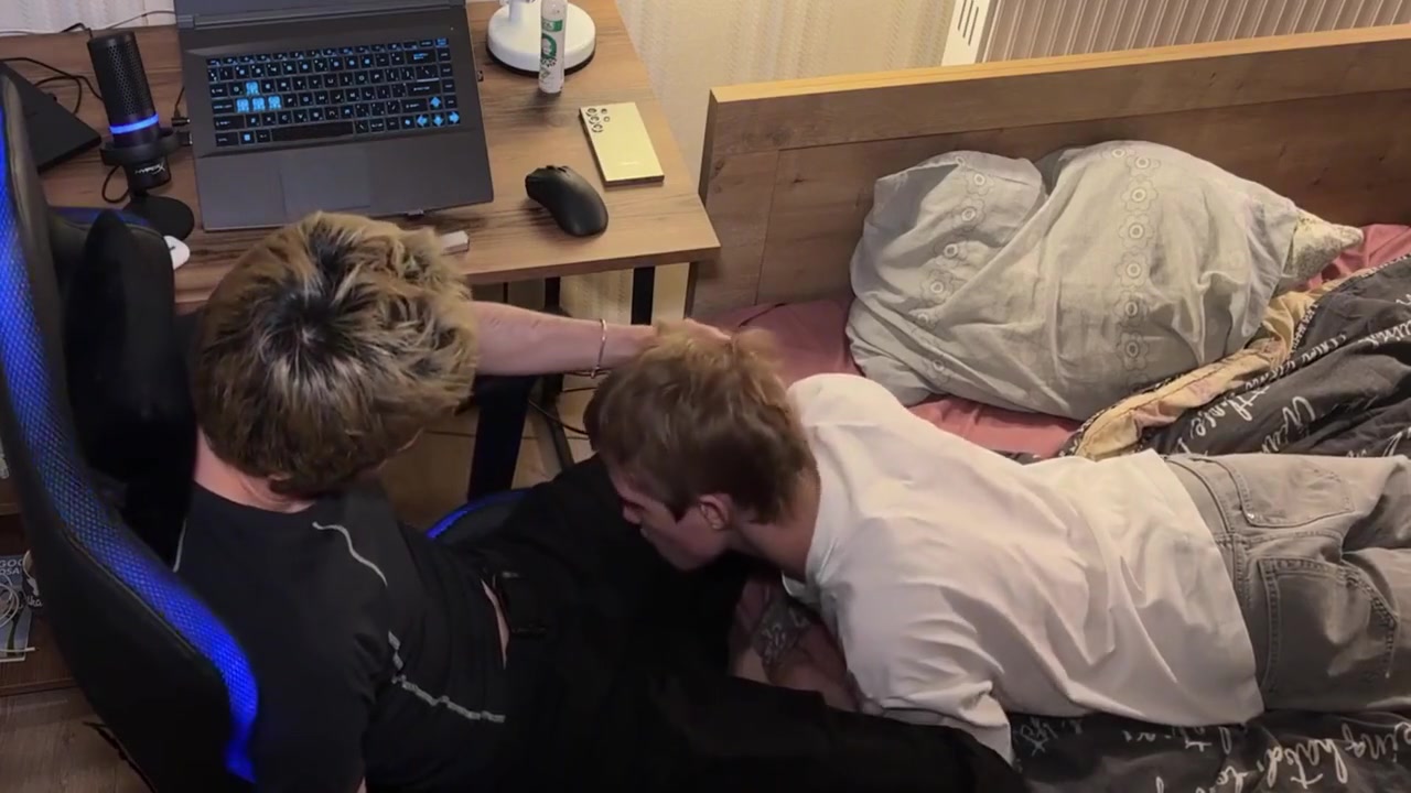 Fucked A Twinks Mouth With A Big Dick, Deep Throat With Gay Porn