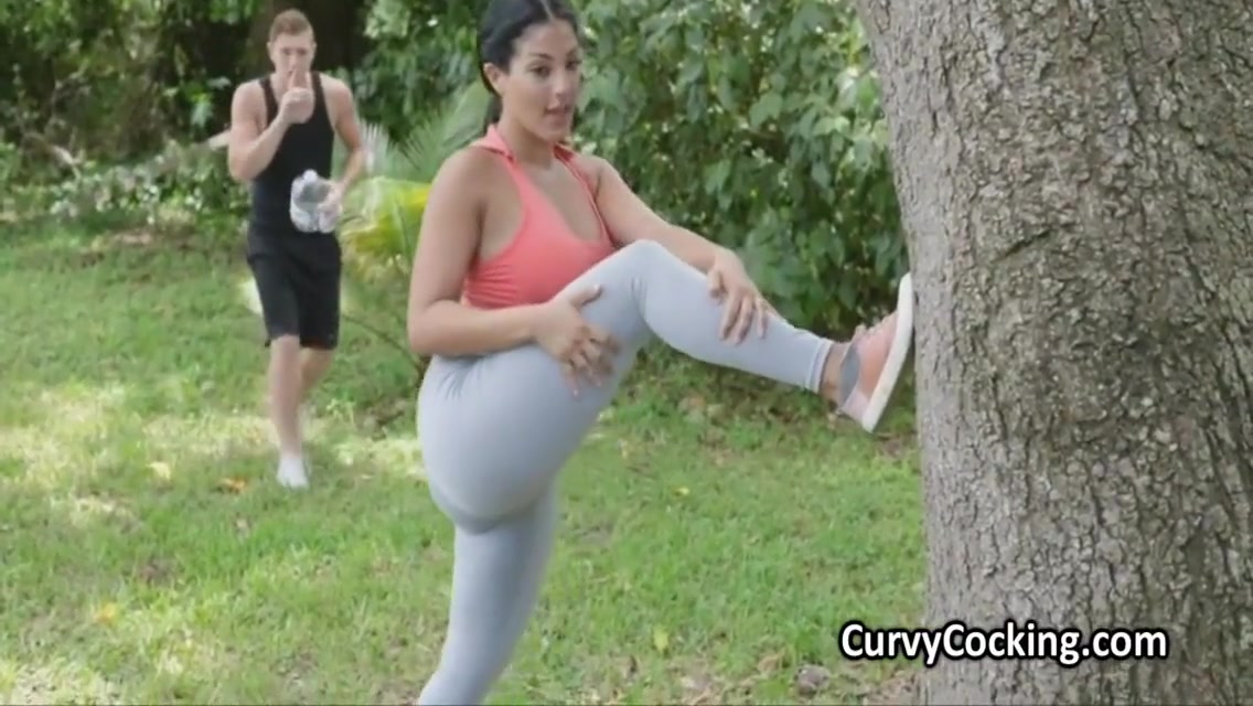 Curvy Hottie Ends Workout Riding A Big Cock 6 Min