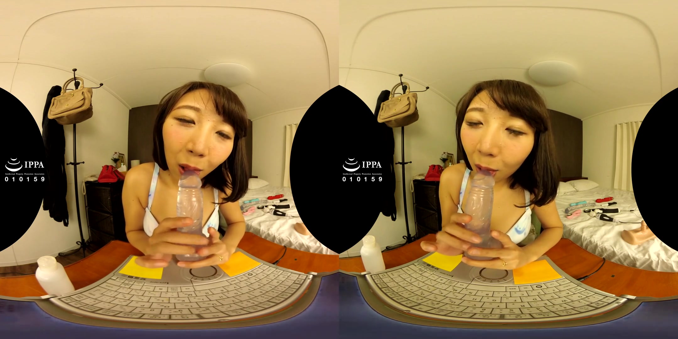 Tsubasa Arisaka in Tsubasa Arisaka Virtual Sex Through Live Chat with a Married Woman - CasanovA
