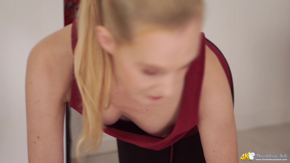 Carry On Perving - DownblouseJerk