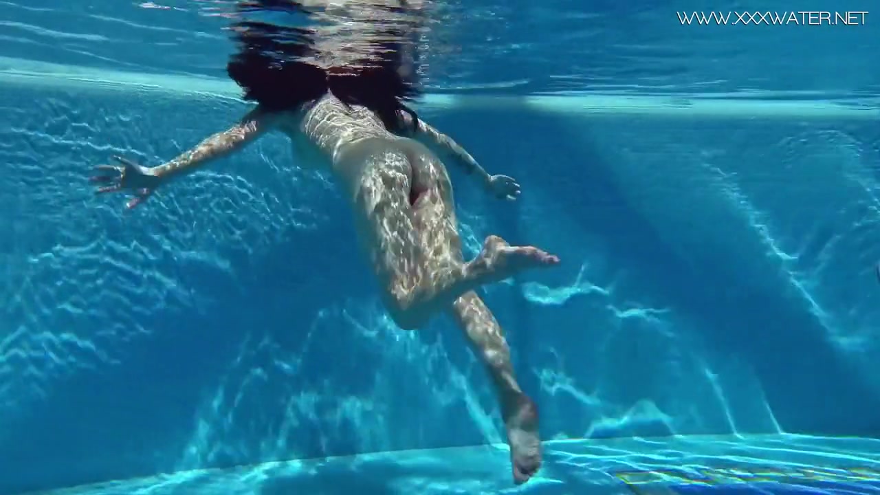 Swimming Pool Dark Hair Big Ass Babe Sheril