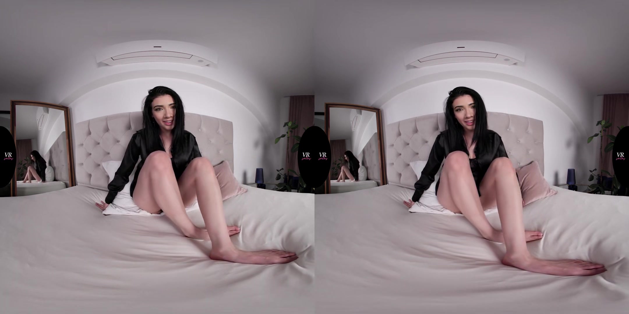 Watch Emily Cum