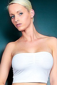 Anike Ekina
