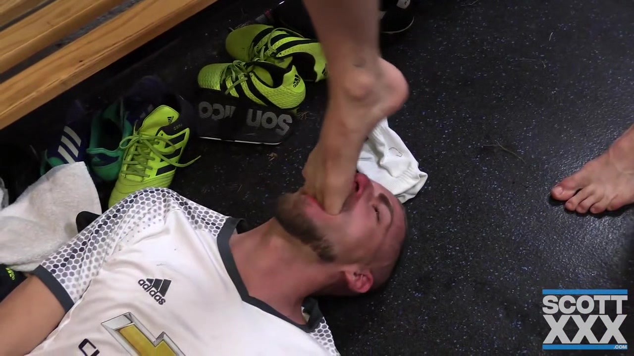 Footie feet chavs aron bain