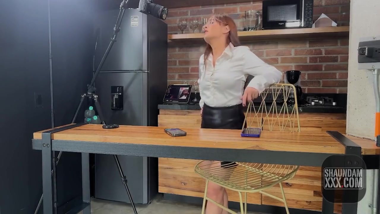 Caylian Curtis - Behind The Secretary Seduces Boss
