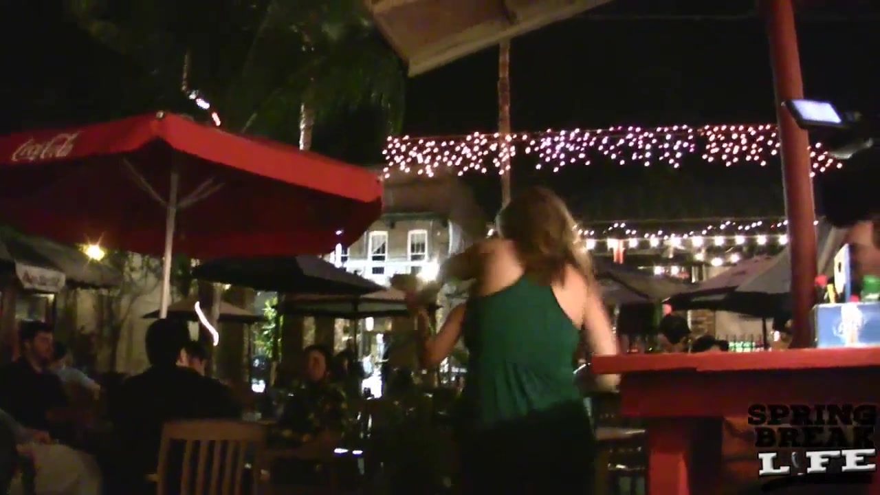 Hot Night Out Clubbing with a Couple Girls - SpringbreakLife