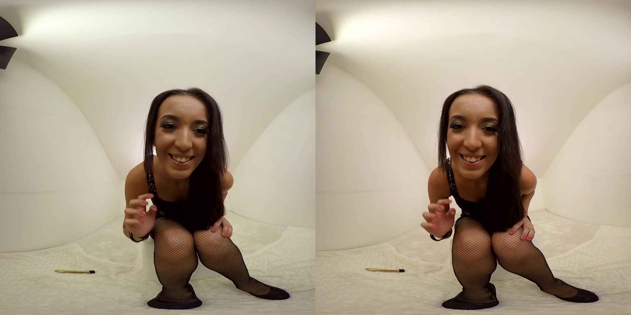 175 - Amanda Estela - Latina Teen Toying - Sexlikereal