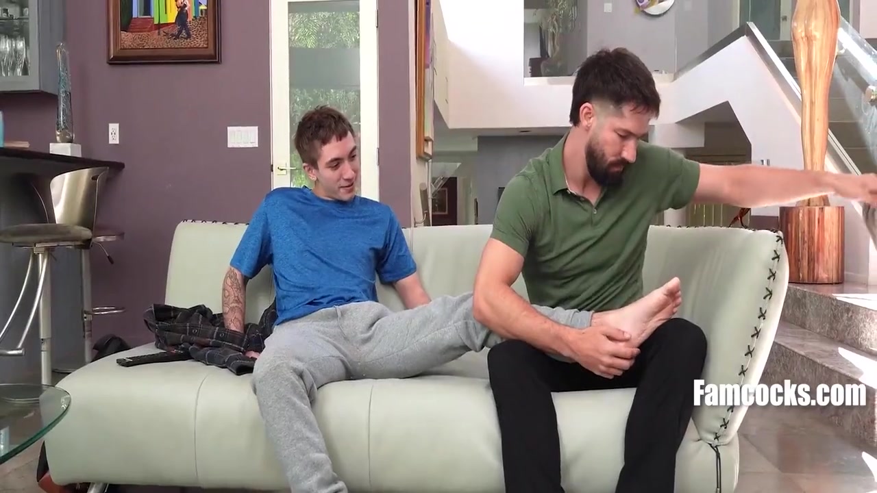 Eddie Patrick And Jacob King In Stepdads Scent Has This Twink Bent
