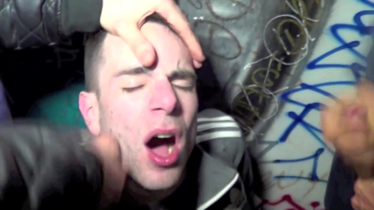 Slut fucked by 2 bad boys in the subway - CrunchBoy