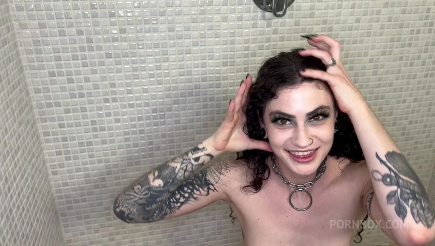 Lydia Black Drinks Piss and Sucks BBC - PissVids