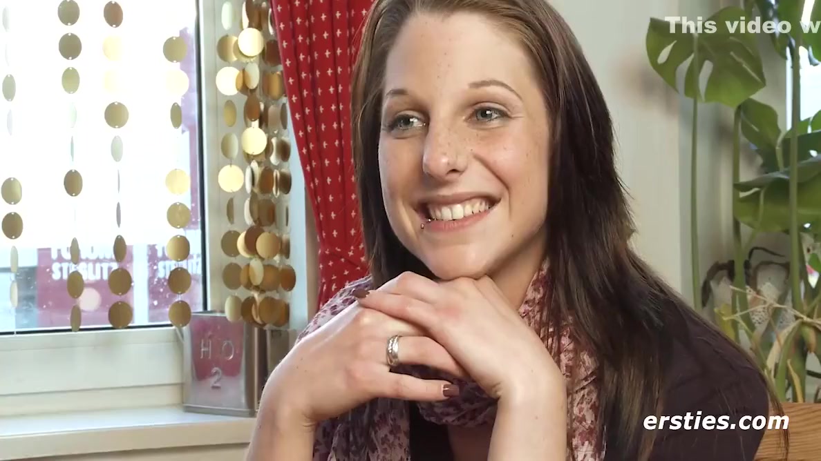 Sara From Kassel Prefers To Finger Herself On The Washing Machine