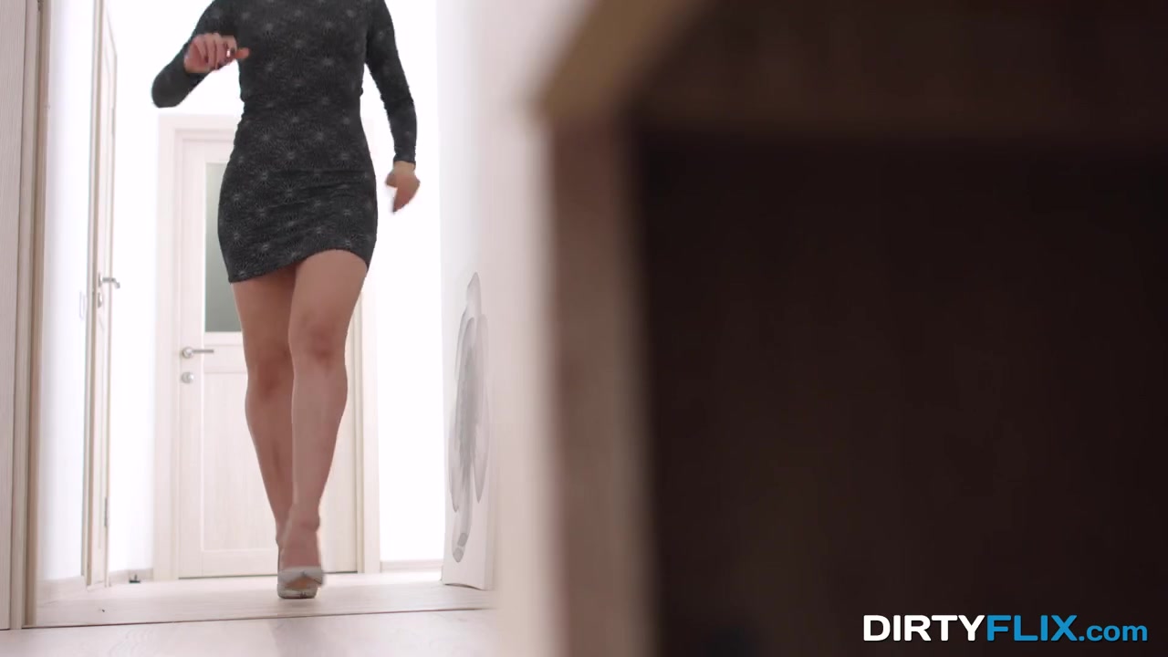Hot Step mom Teaches teen 18+ To Fuck