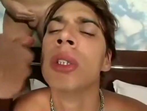 5 ladyboy 1 teen 18+ - XVIDEOS