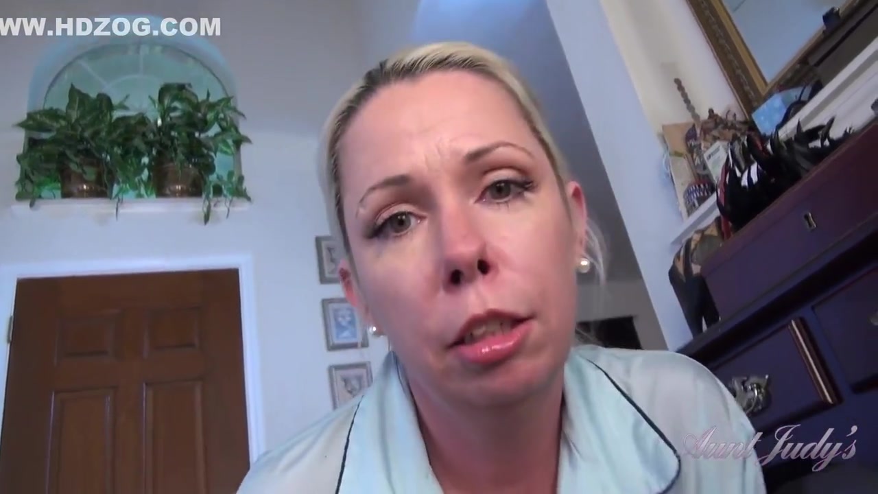 Your Hairy Milf Step-auntie Liz Helps You Workout pov - Judys