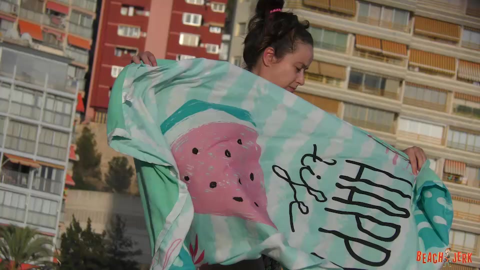 Sweet nips - BeachJerk