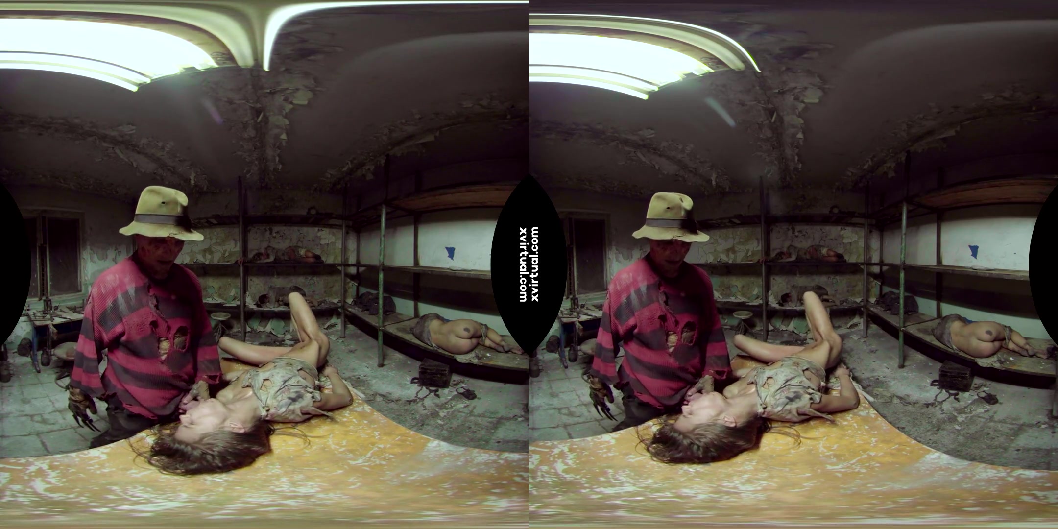 Sara Kay & Valentina Ross in Freddy - xVirtual