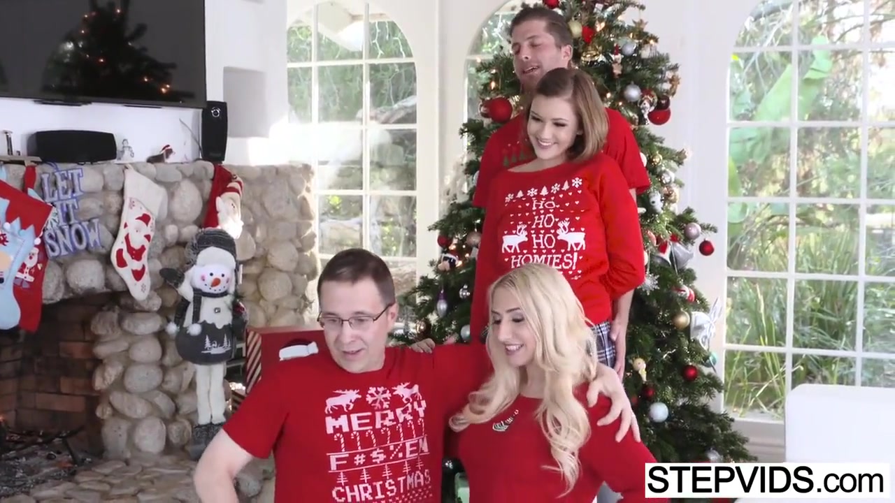 Riley Mae - Bangs Her Stepbro At Xmas