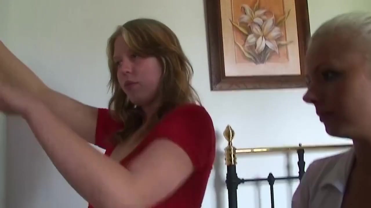 Neighbor Milfs hot and alone.