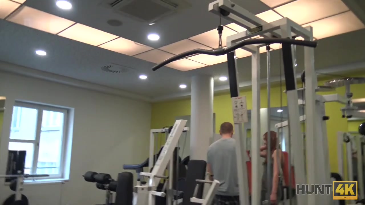 HUNT4K. Sex for money in gym is the way beauty wanted to end day