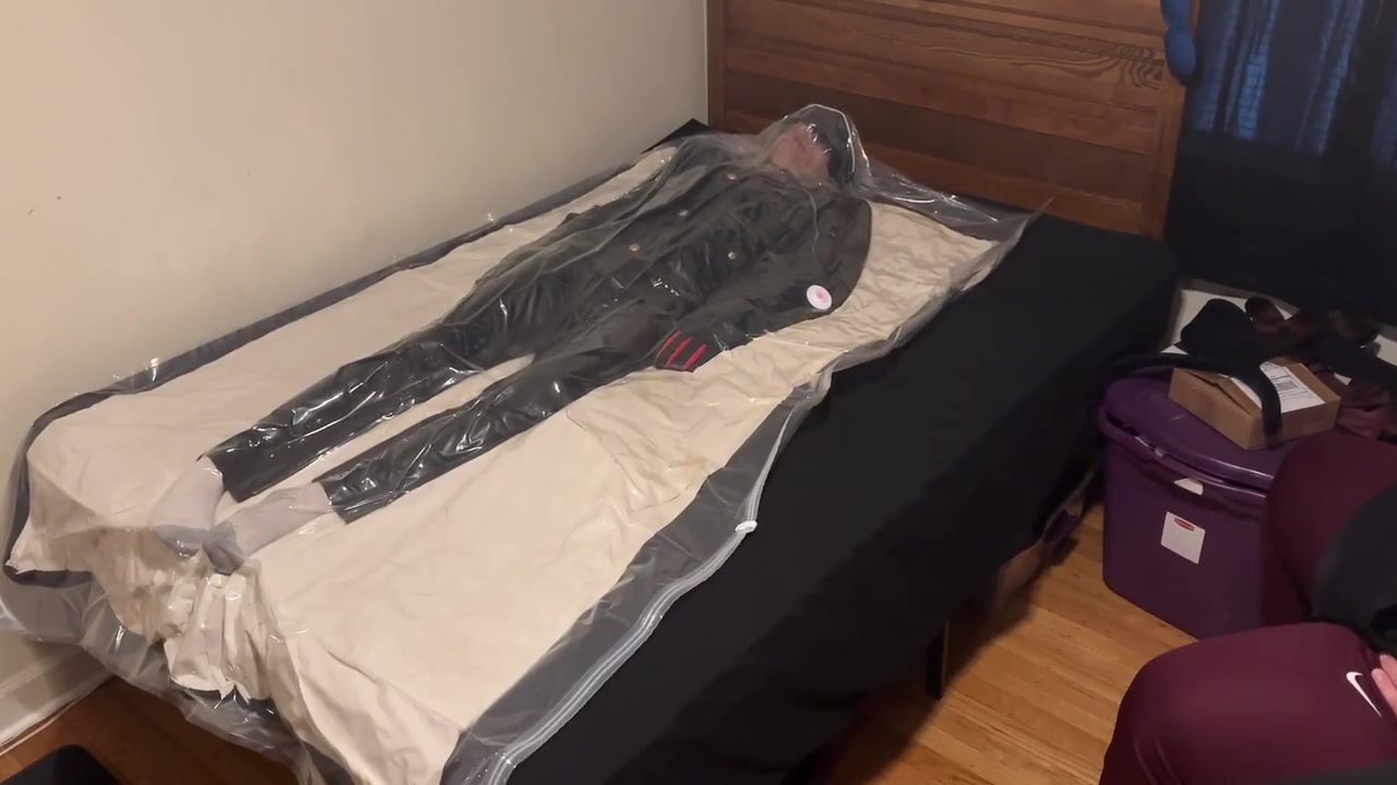Dec 20 2022 - Vacpacked In My Leather Uniform Shirt & Muir Cap From Slvrbrboy1 With My Leather Pants & Jacket