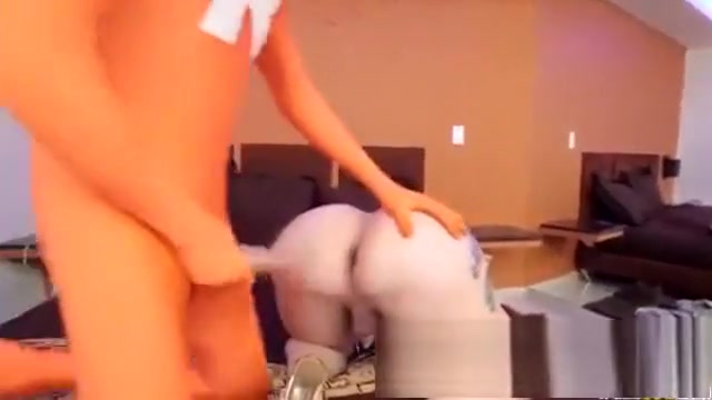 Transex Loira Bunduda Fudendo Com Dotado