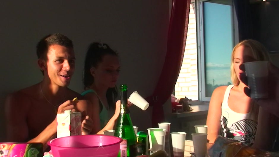 Ally & Margo & Ivana Sugar & Milia in group action with naked students 18+ fucking