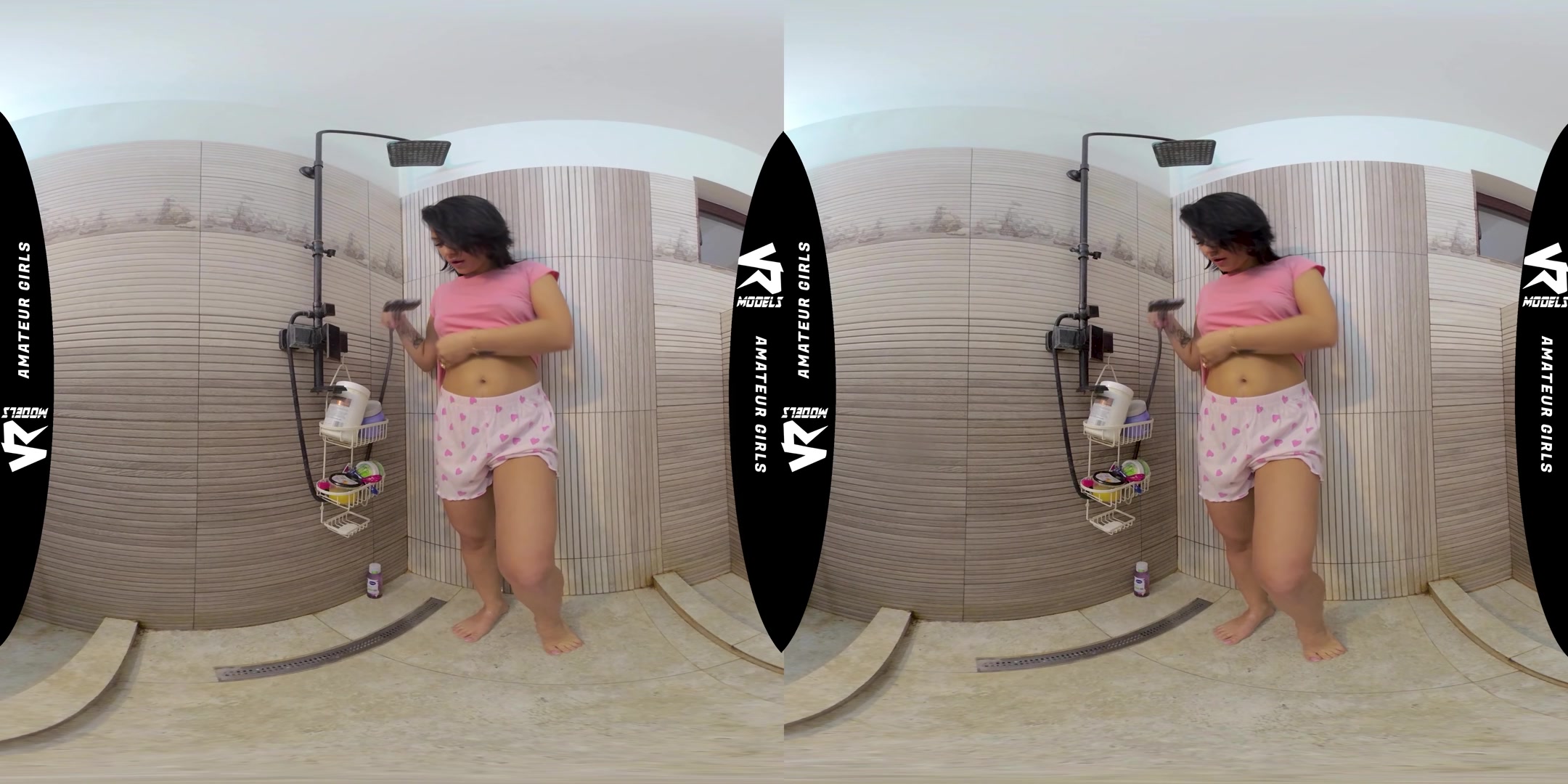 Squirting & Golden Shower After A Hot Bath - VRVids