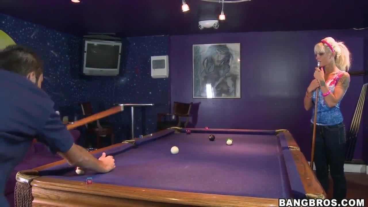 Gorgeous babe Delta White seduces a guy over pool game