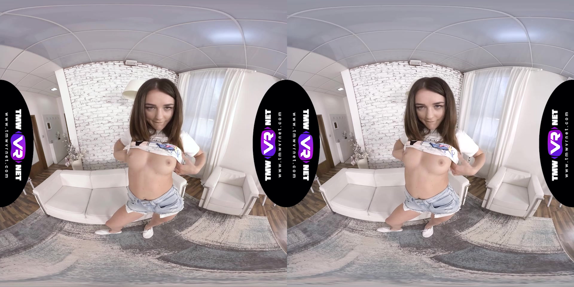 Goodbye shorts! Free pussy! - TmwVRnet