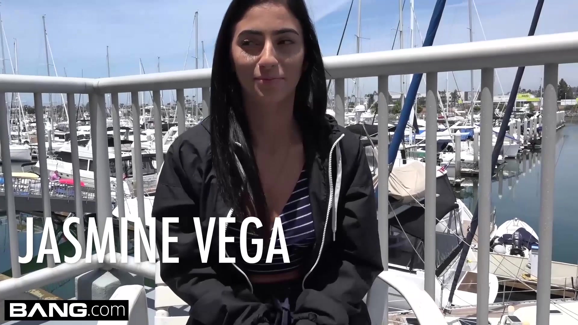 teen 18+ Cheating Girlfriend Jasmine Vega has sex in public