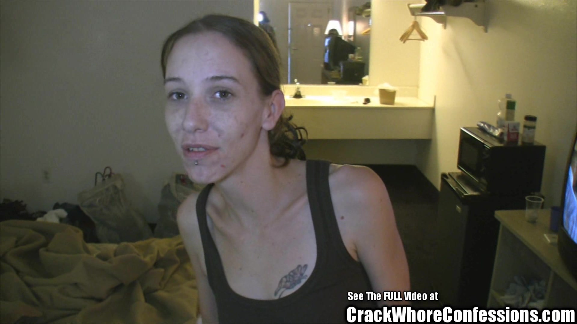 Skinny Needle Whore Licks Ass and Fucks in Motel