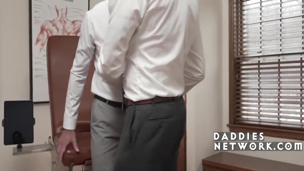 Doctor Gives His Stressed Dilf Patient A Twink Surprise - Legrand Wolf, Dallas Steele And Logan Cross