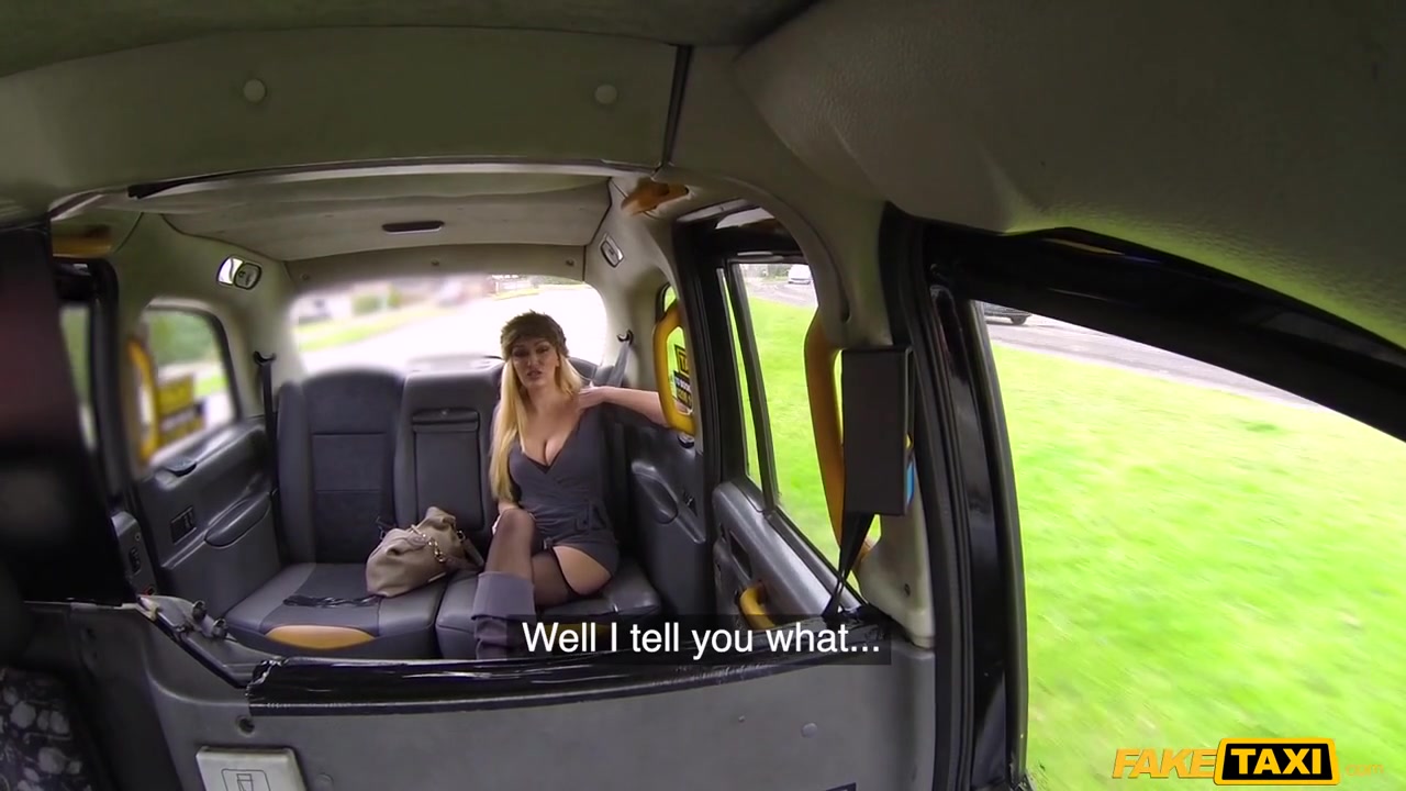 Amber Jayne & John in Busty Blonde Milf Fucks Taxi Cock - FakeTaxi