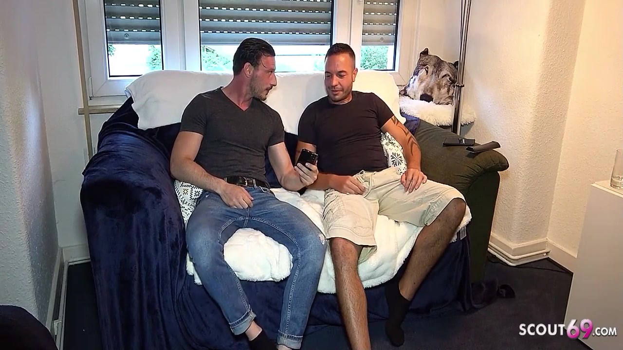 Schlanke Deutsche Bei Echten Amteur Mmf Dreier Sex Mit 2 Typen 11 Min - Kitty Blair