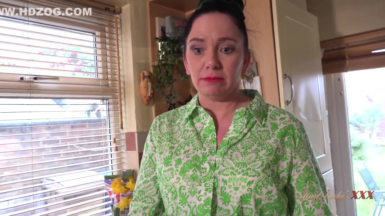 Free Premium Video Xxx - Your Curvy Milf Housewife Kjirsten Sucks Your Cock In The Kitchen pov With Milf Big Tits And Judys