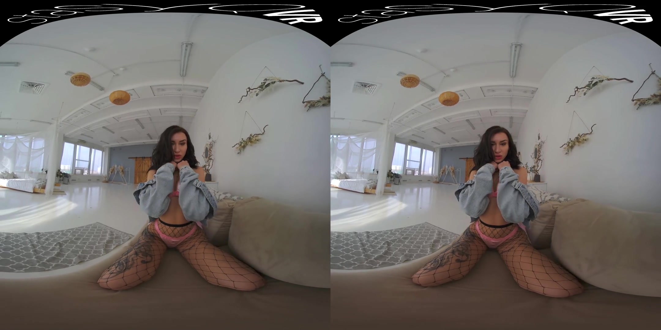 The Rose's Thornes - Busty Babe High Class Solo Striptease Ultra High Resolution VR