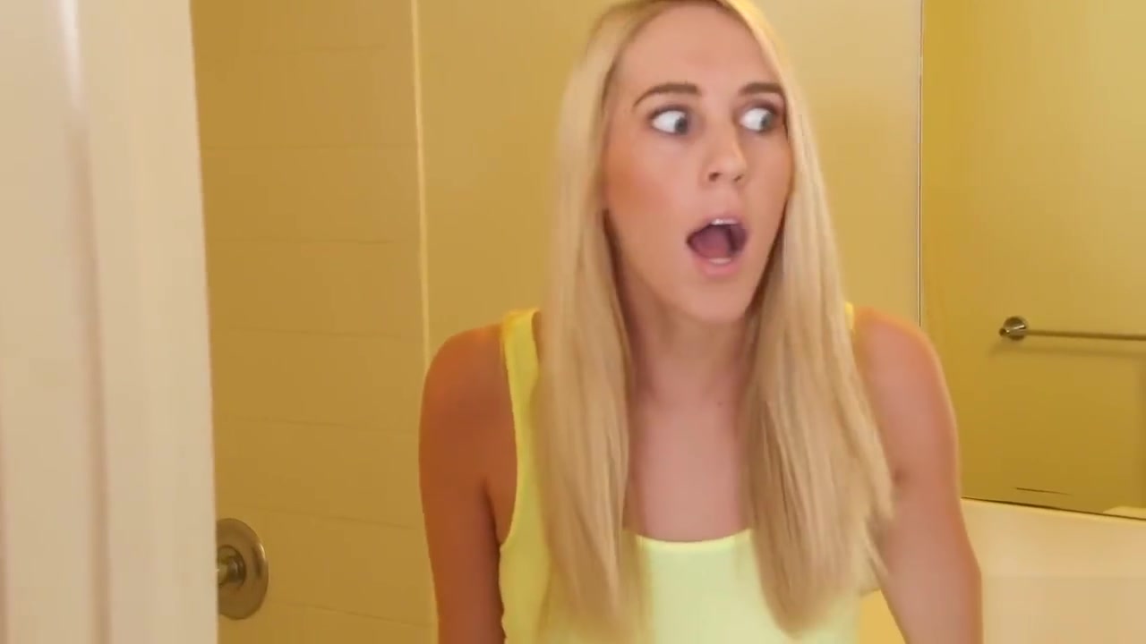 Stepsister gets taught a lesson for blocking the bathroom