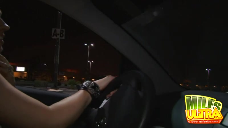 MILF Sasha Gold Screws a Black Guy - MilfsBang