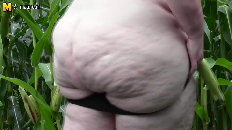 This Big Mama Loves To Play In A Cornfield - MatureNL