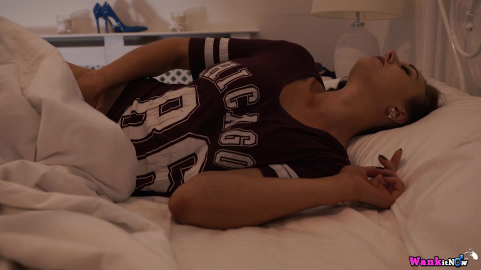 Sapphire - I Need To Cum:Pt1 - Sexy Videos - WankitNow