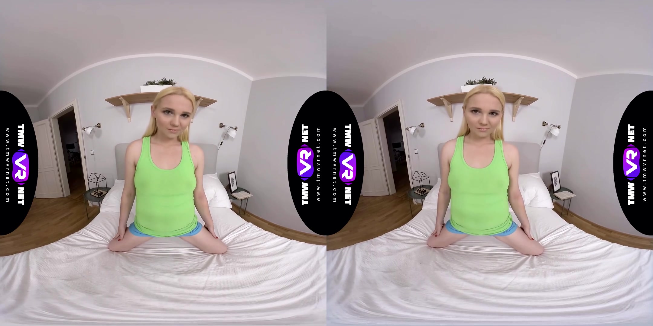 Hottie Takes A Solo Sex Tour - SexLikeReal