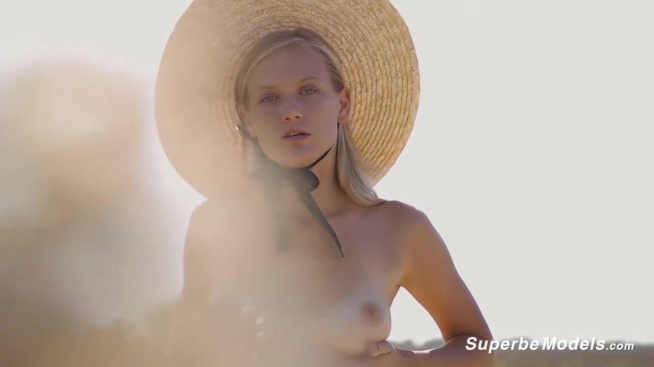Erotic Video With Dasha Elin