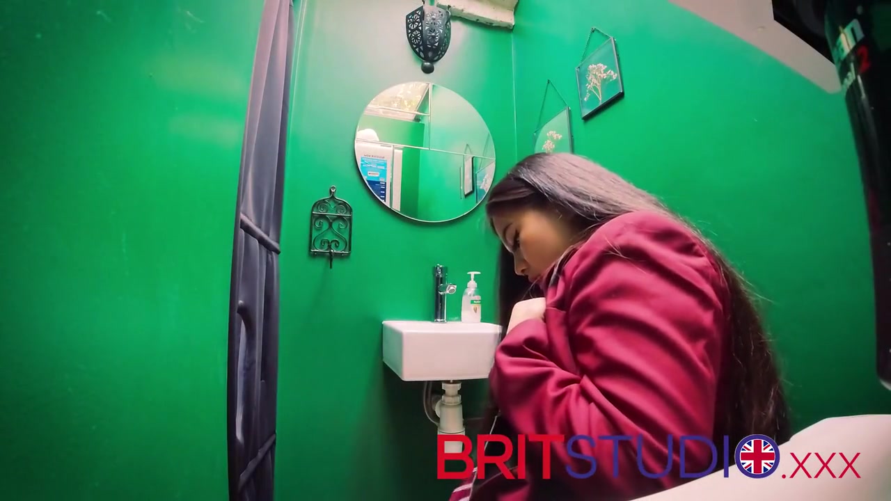 Sucks Dick At The Gloryhole