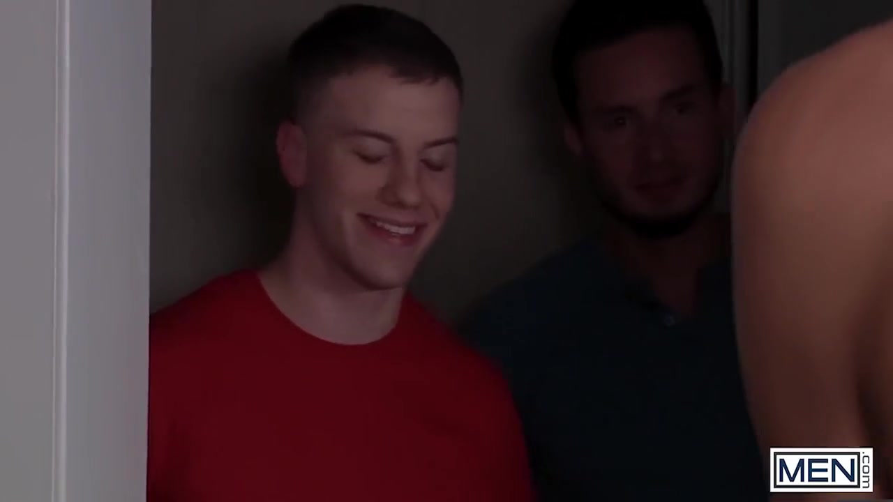 Submissive Invites To Join Him For A Wild Threesome - Men 11 Min With Doug Acre, Luke Alexander And Andres Moreno