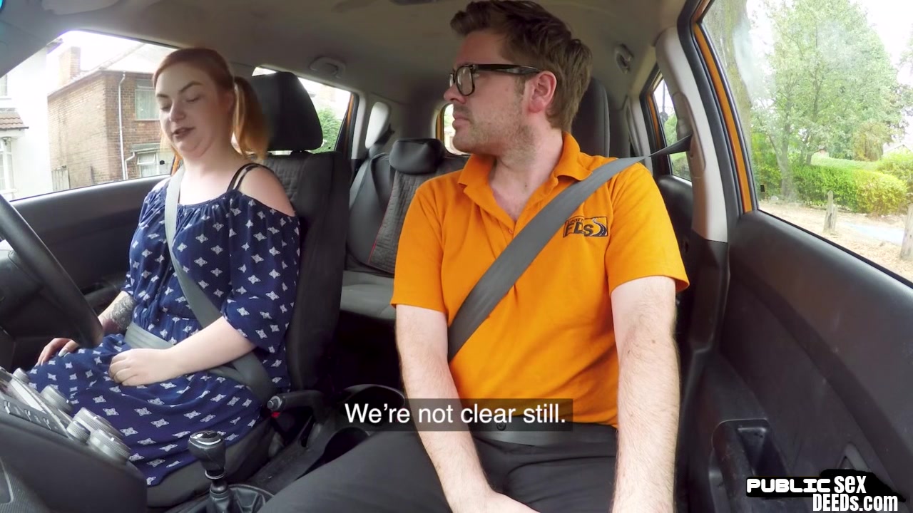 Bigass ginger throats and rides driving tutor in car