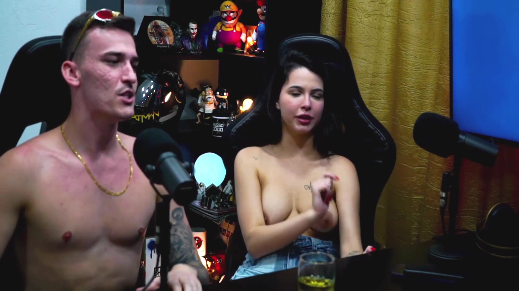 Ruan E Everton Olivrs Chupa Bem Gostoso Os Peitinhos Da Natasha Steffens, Ela Gemeu De Tesao! - Podcast Papum No Barraco! Completo No Sheer/red 10 Min
