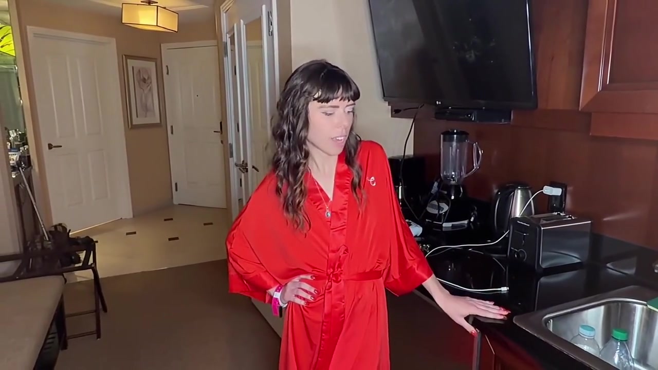 Bullbossdrives Tiny Pussy Into Wild Blowjob