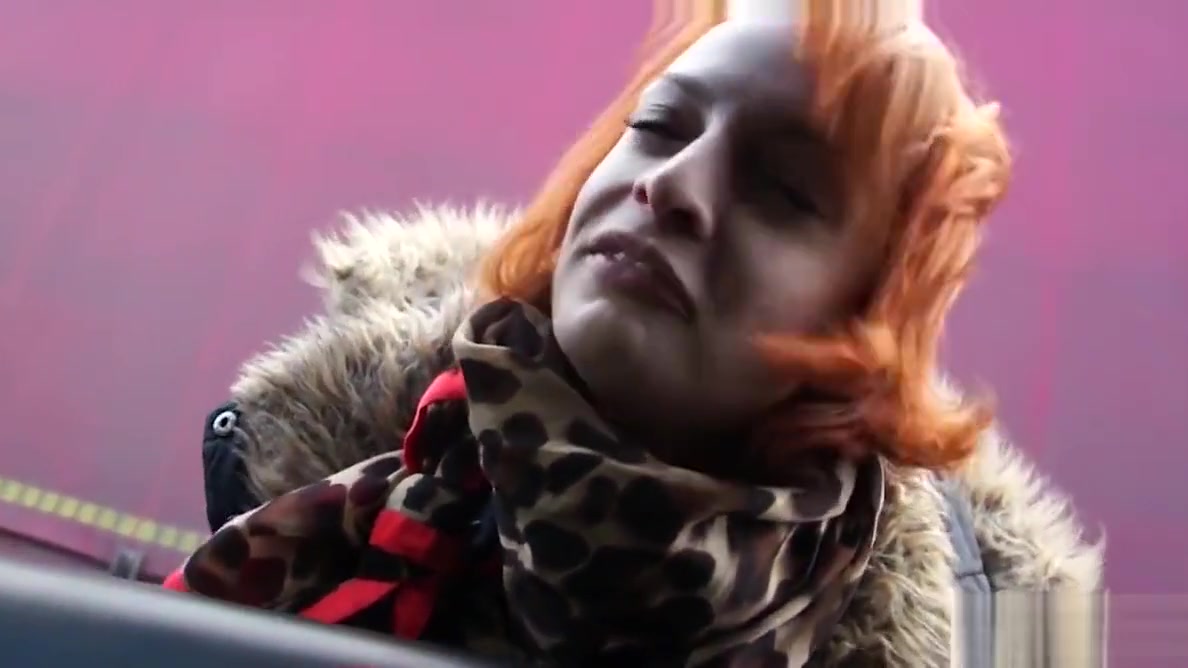 Amateur redhead street whore loves outdoor cock sucking