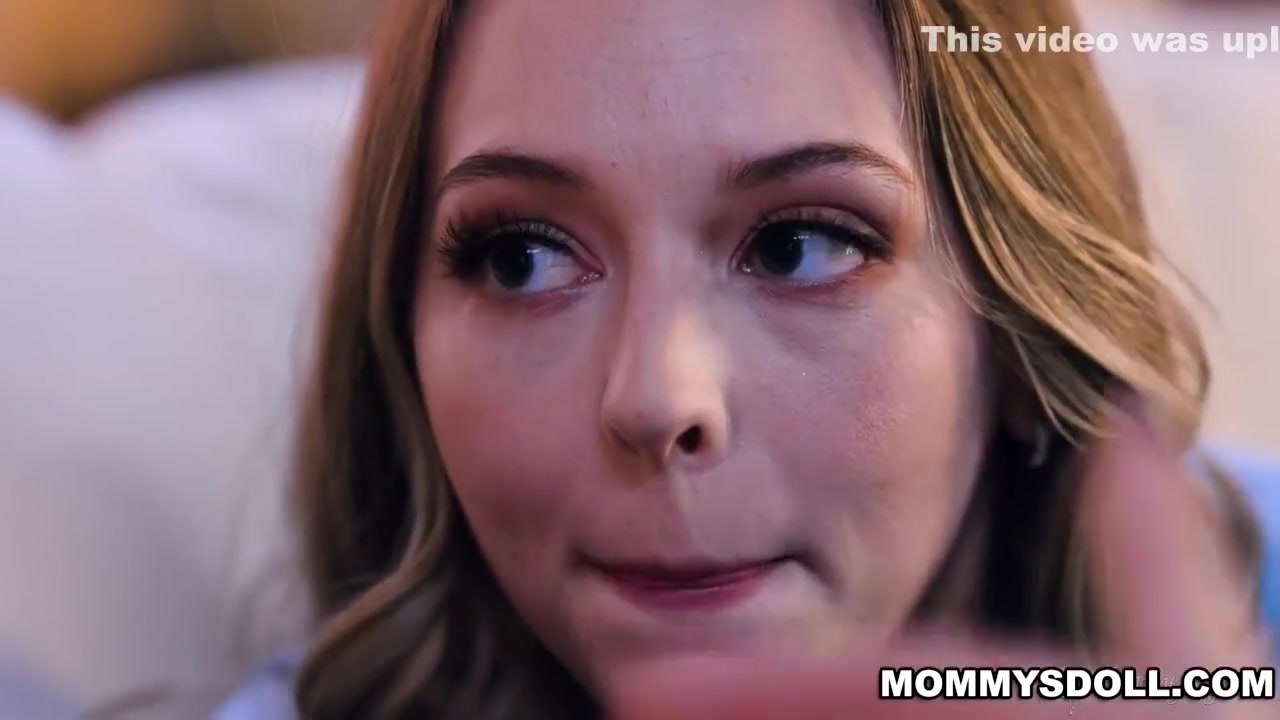 Worship Sexy Feet - Lily Larimar, Lily L And Kenzie Taylor